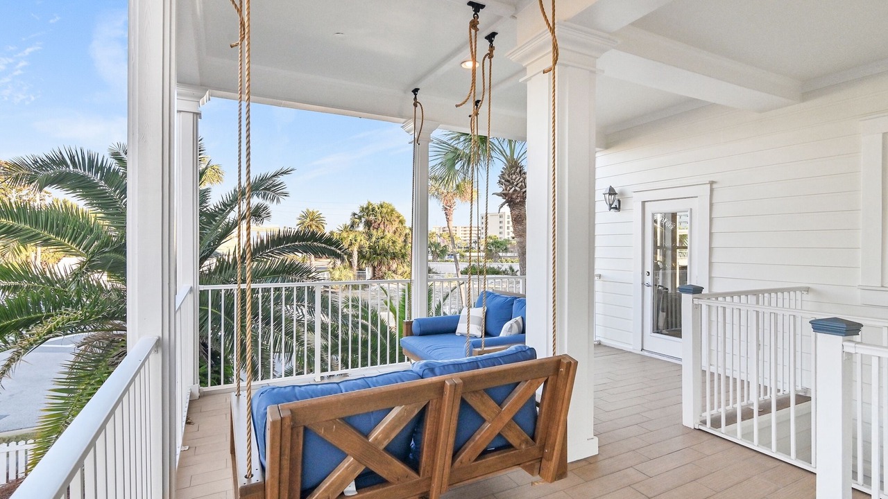 Photo of Patio Balcony in Holiday Isle