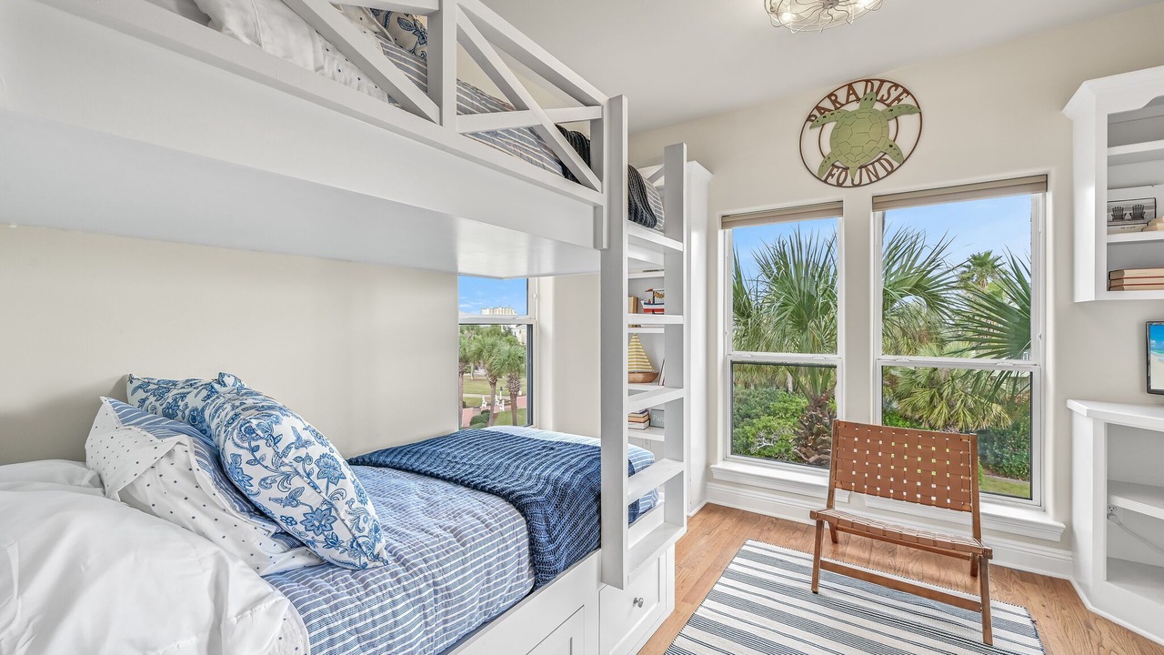 Photo of Bedroom in Holiday Isle