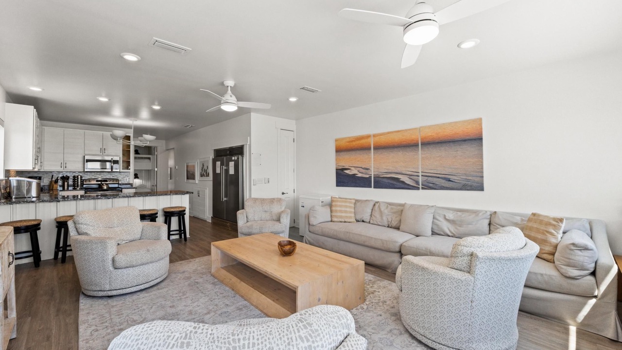 Photo of Livingroom in Bahama Beach