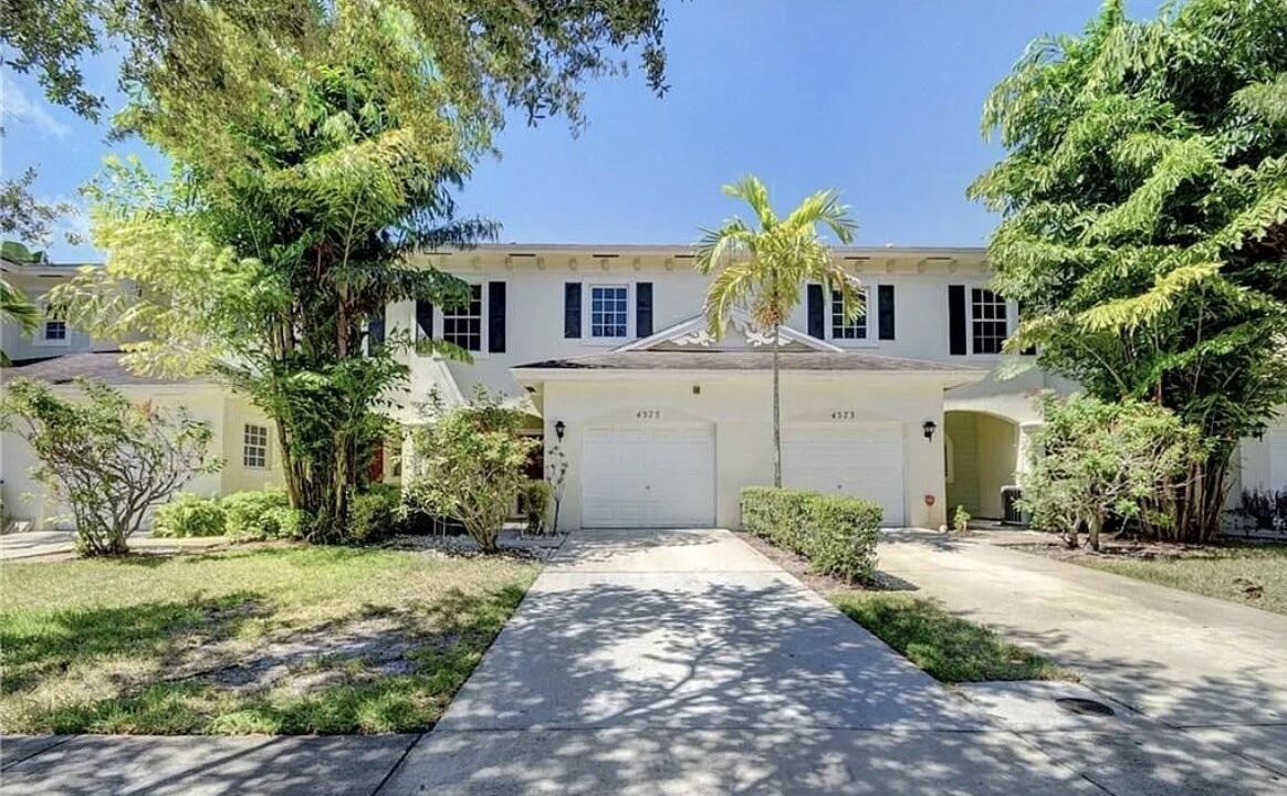 Photo of Outdoor in Lake Worth Corridor
