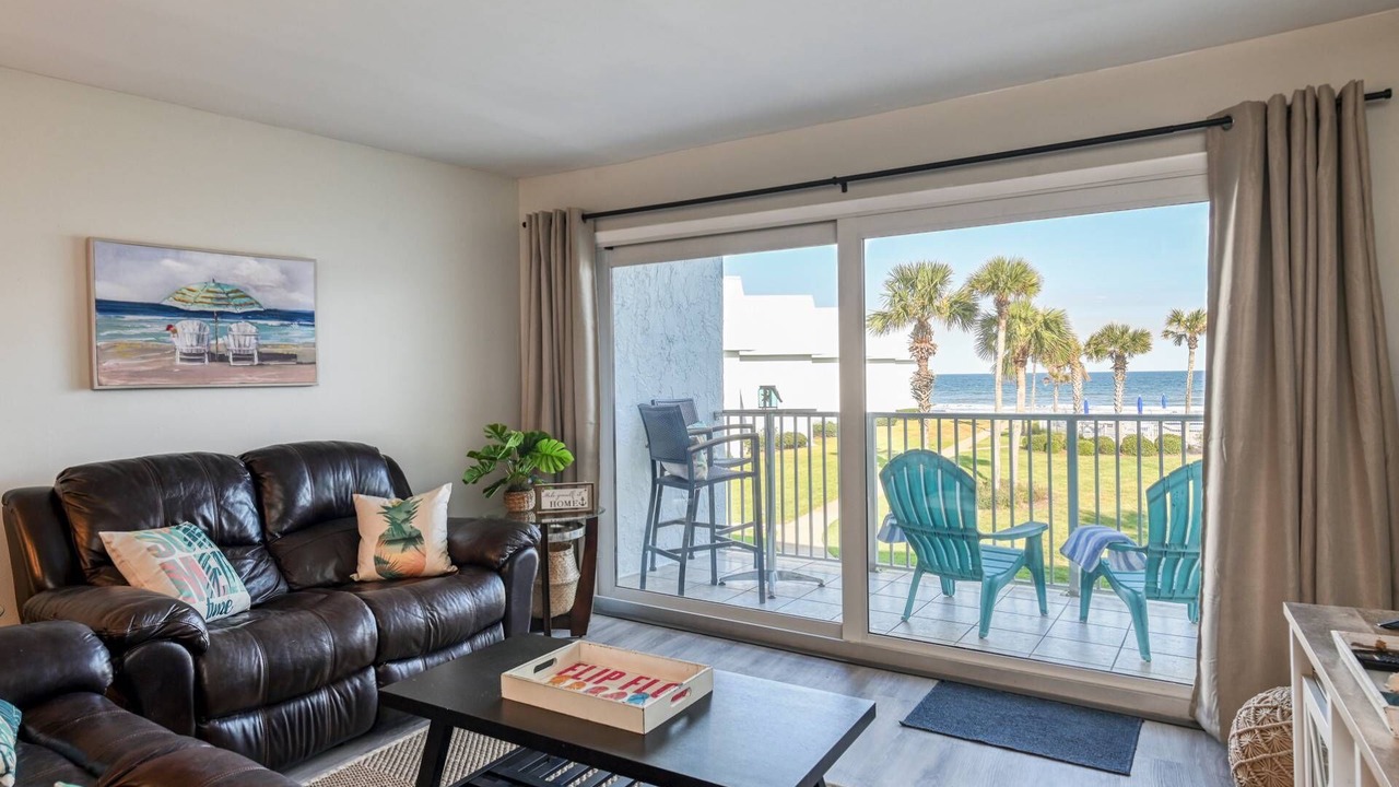Photo of Patio Balcony in Crescent Beach