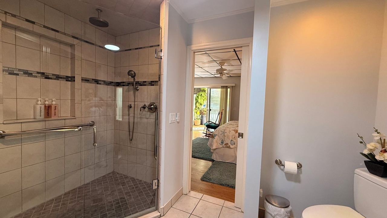 Photo of Bathroom in Summerland Key