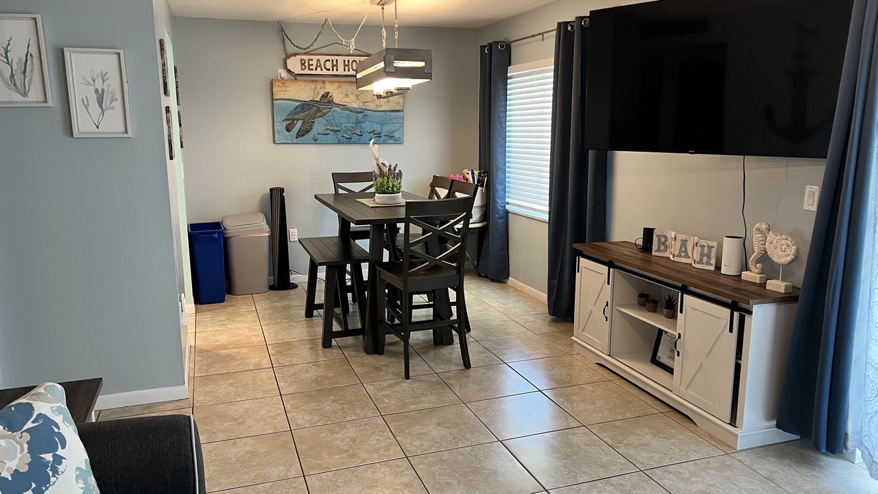 Photo of Livingroom in Madeira Beach