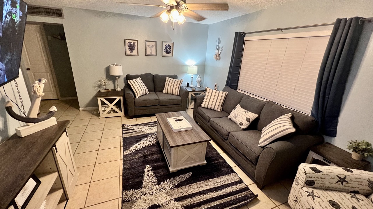 Photo of Livingroom in Madeira Beach