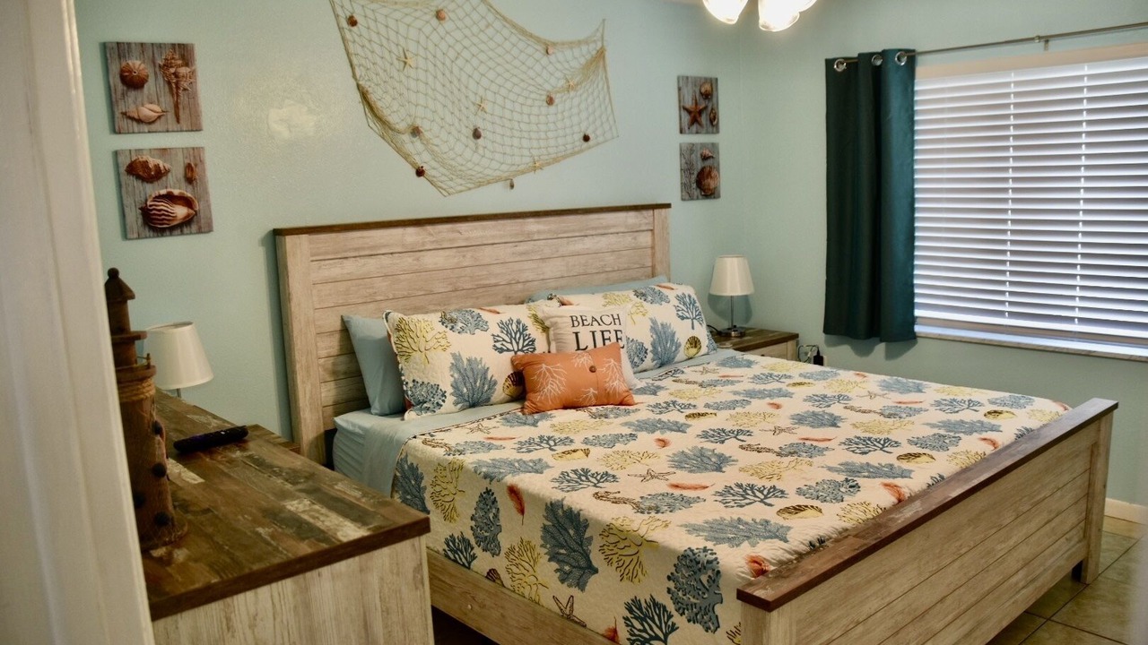 Photo of Bedroom in Madeira Beach