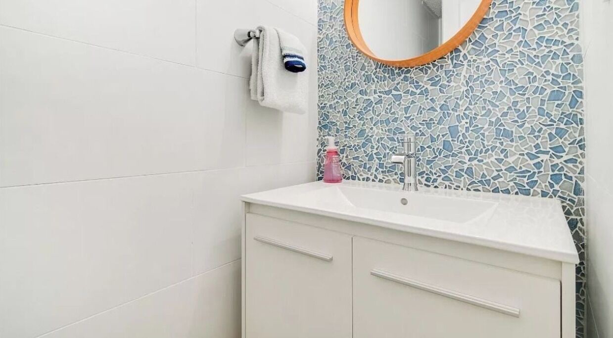 Photo of Bathroom in New Smyrna Beach