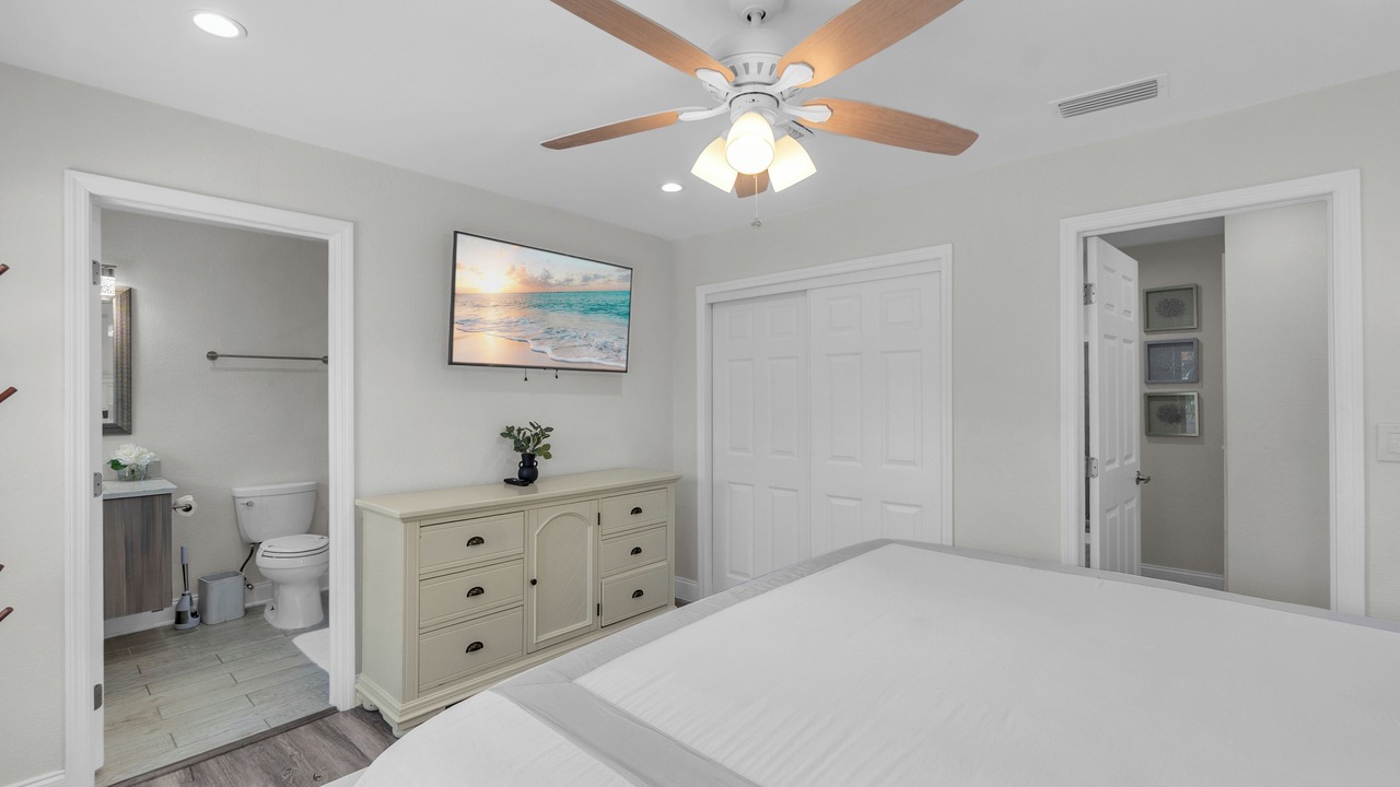 Photo of Bedroom in Country Oaks