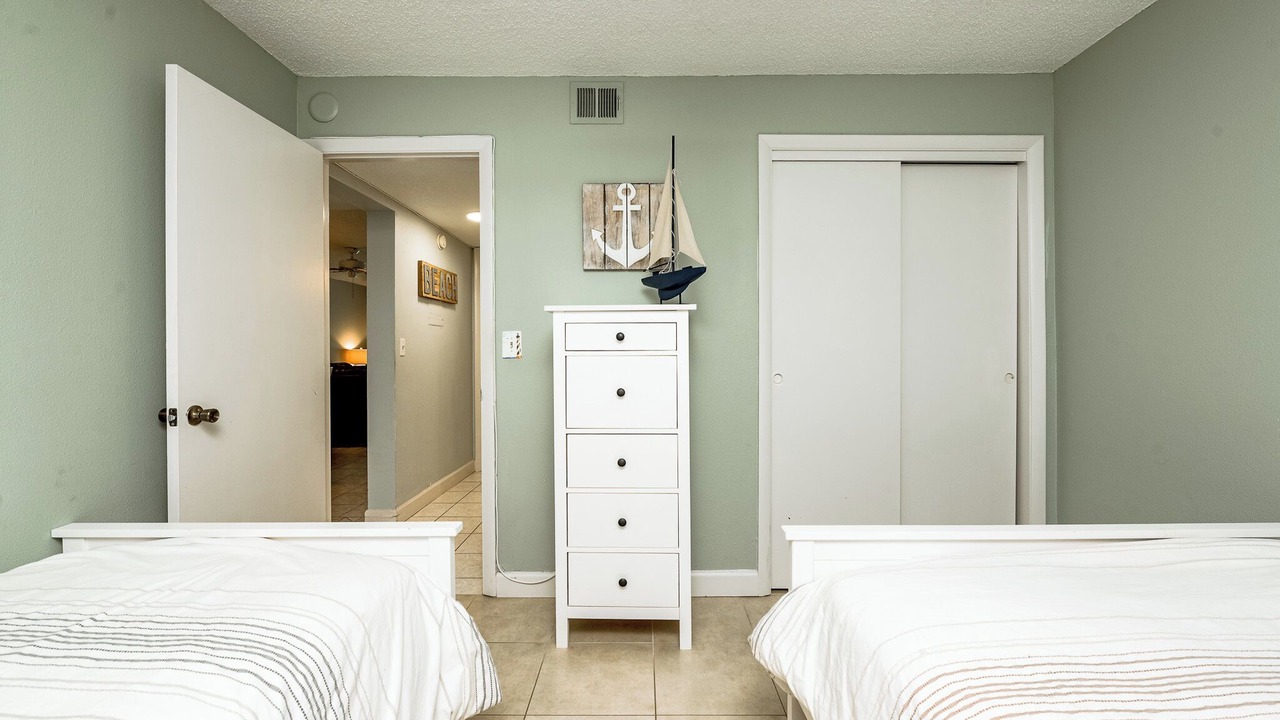 Photo of Bedroom in Point East