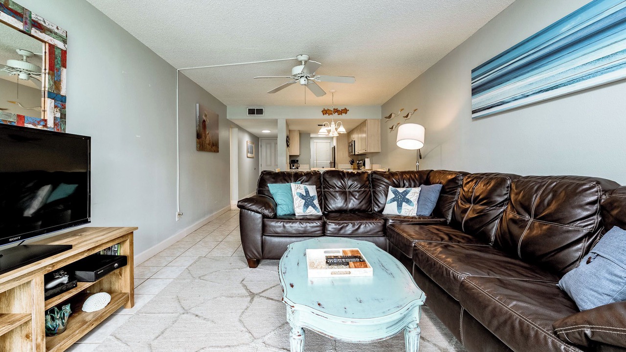 Photo of Livingroom in Point East