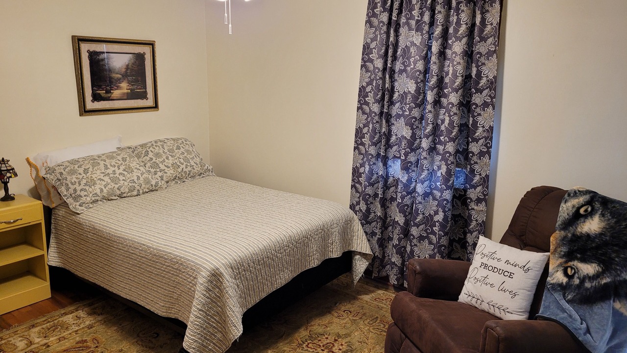 Photo of Bedroom in Thomasville