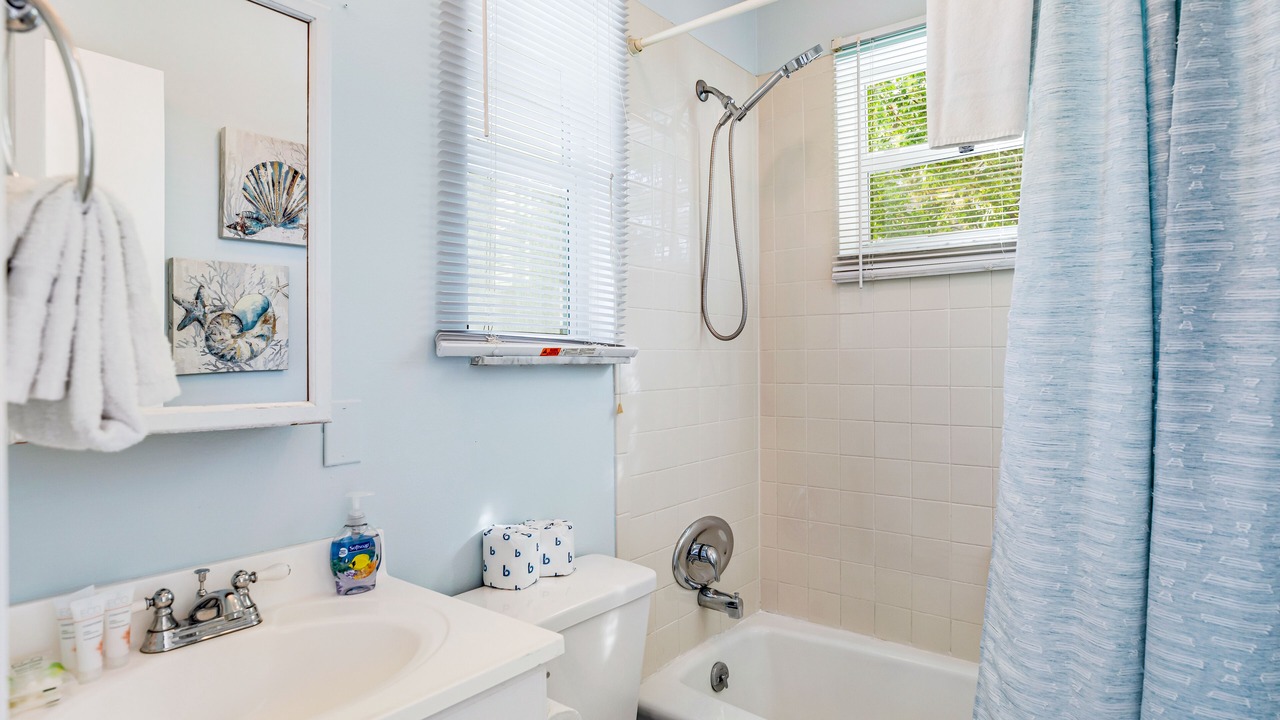 Photo of Bathroom in Big Coppitt Key