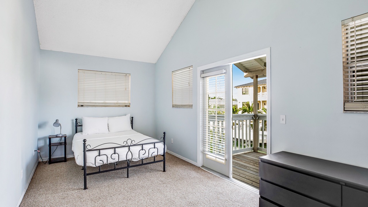 Photo of Bedroom in Big Coppitt Key