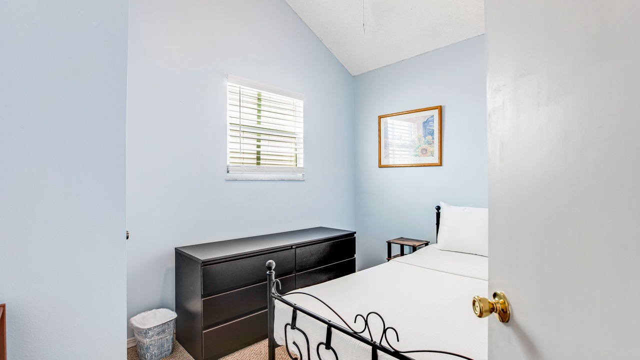 Photo of Bedroom in Big Coppitt Key