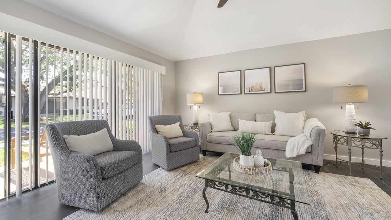 Photo of Livingroom in Palm Beach Gardens
