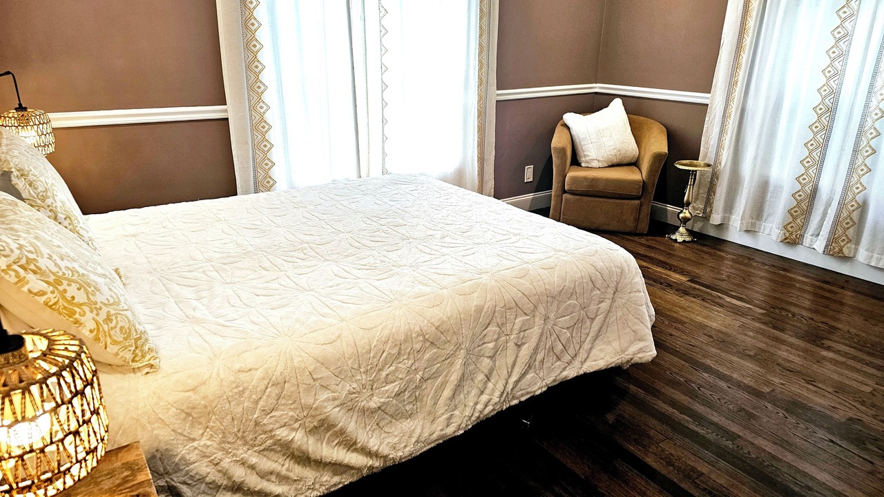 Photo of Bedroom in Old Northwood