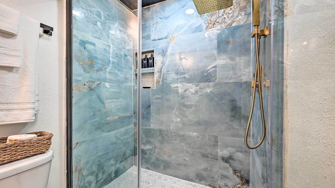 Photo of Bathroom in Limona Improvement