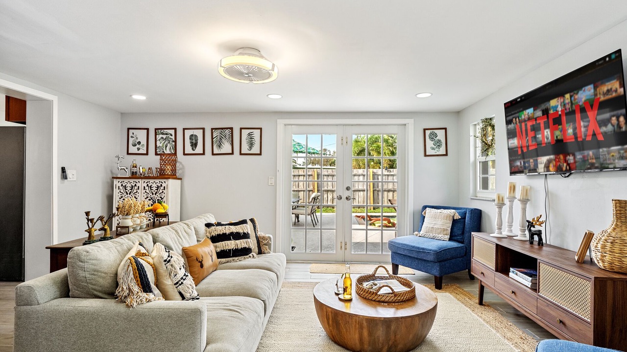 Photo of Livingroom in Deerfield Beach