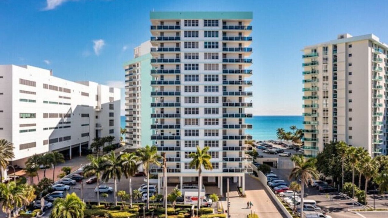 Photo of Outdoor in Hollywood South Central Beach
