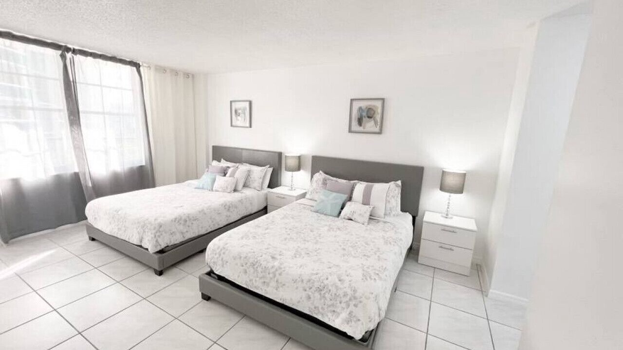 Photo of Bedroom in Hollywood South Central Beach