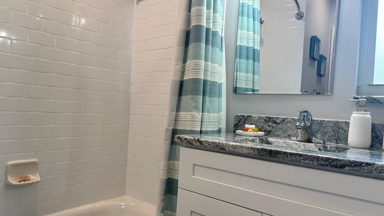 Photo of Bathroom in Temple Crest