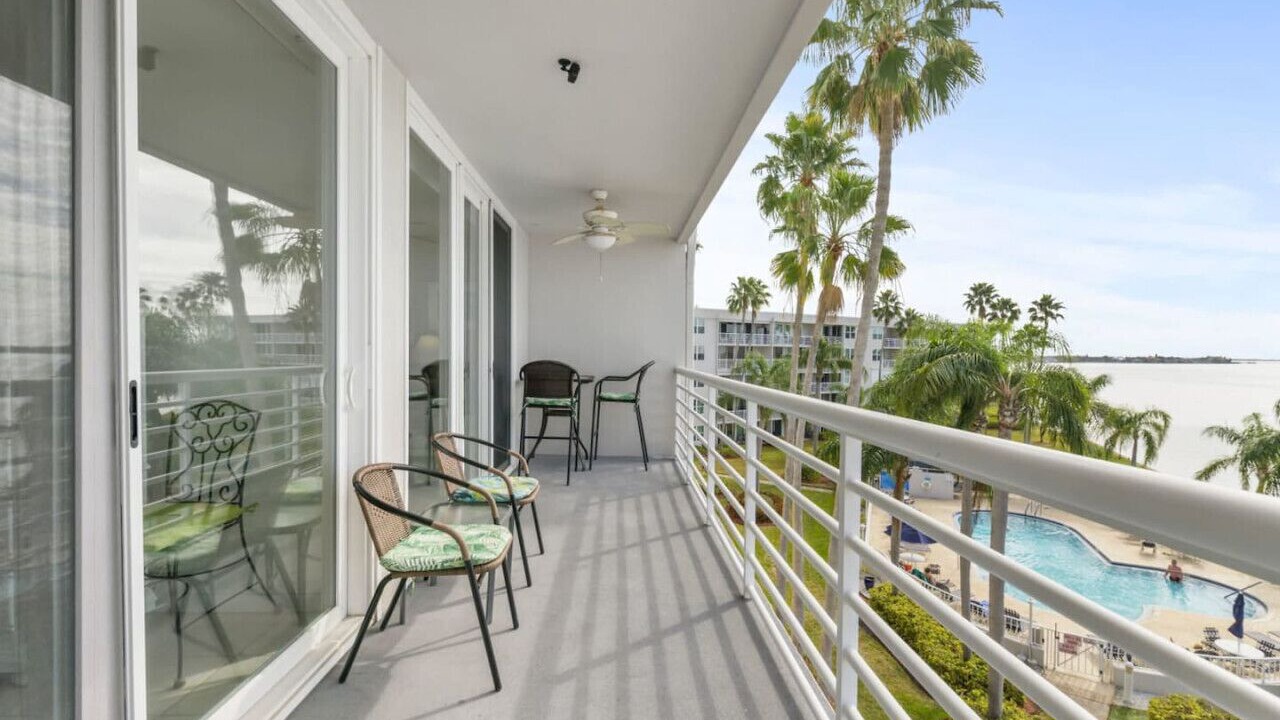 Photo of Patio Balcony in St. Petersburg