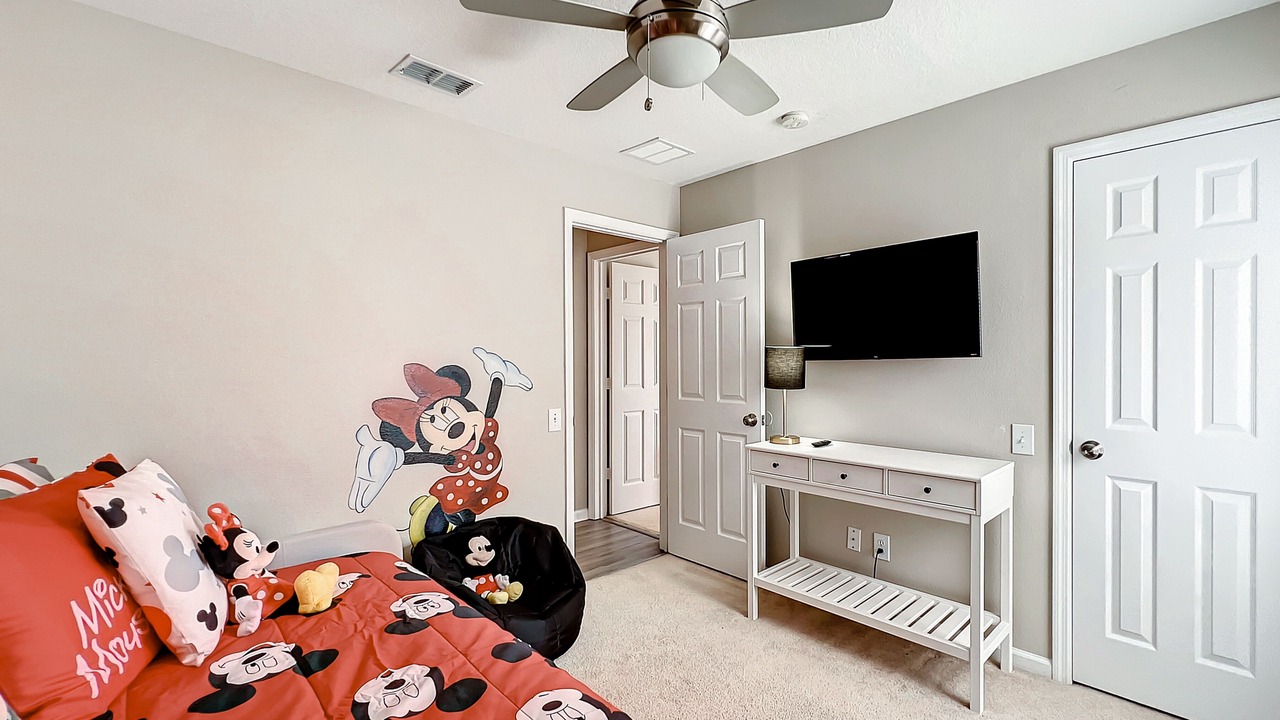 Photo of Bedroom in Windsor Palms
