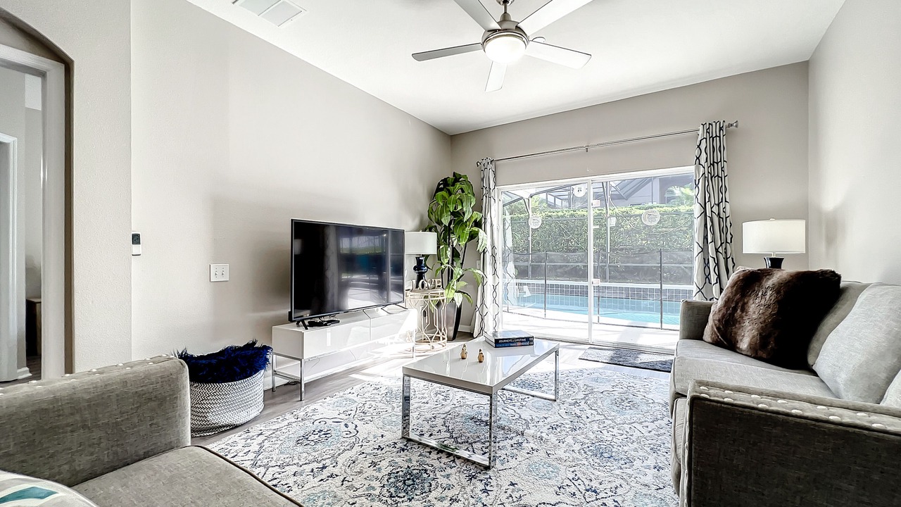Photo of Livingroom in Windsor Palms