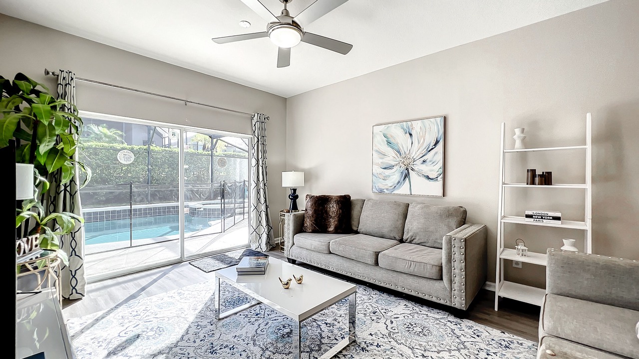 Photo of Livingroom in Windsor Palms