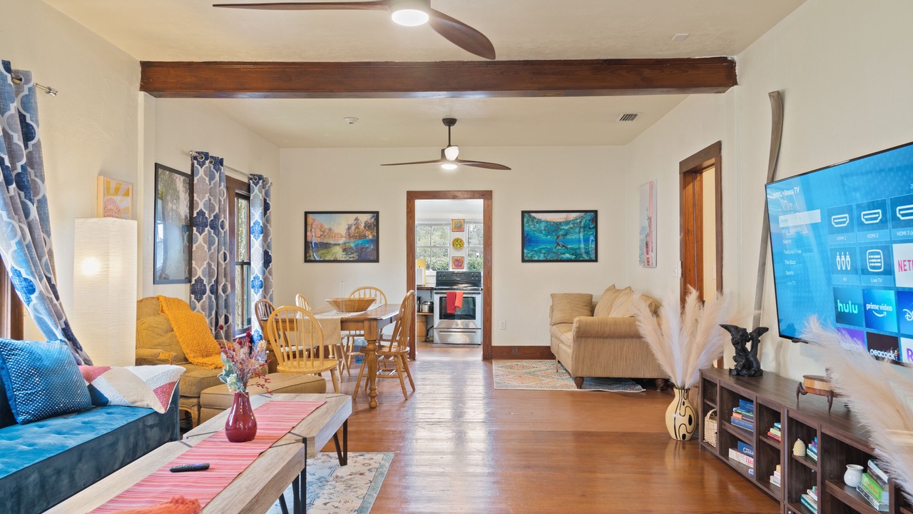Photo of Livingroom in High Springs