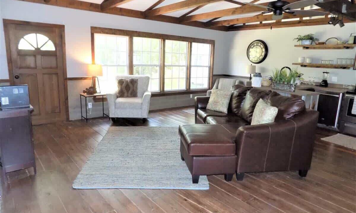 Photo of Livingroom in Florida Panhandle