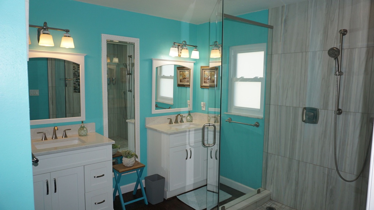 Photo of Bathroom in Indian Shores