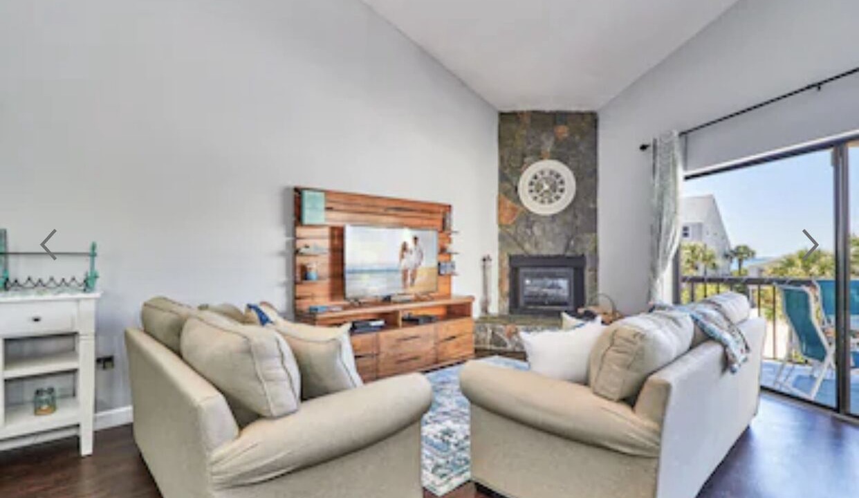 Photo of Livingroom in Indian Shores