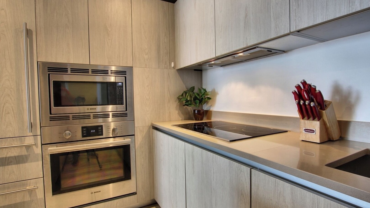 Photo of Kitchen in Hollywood South Central Beach