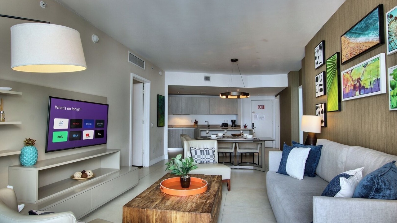 Photo of Livingroom in Hollywood South Central Beach
