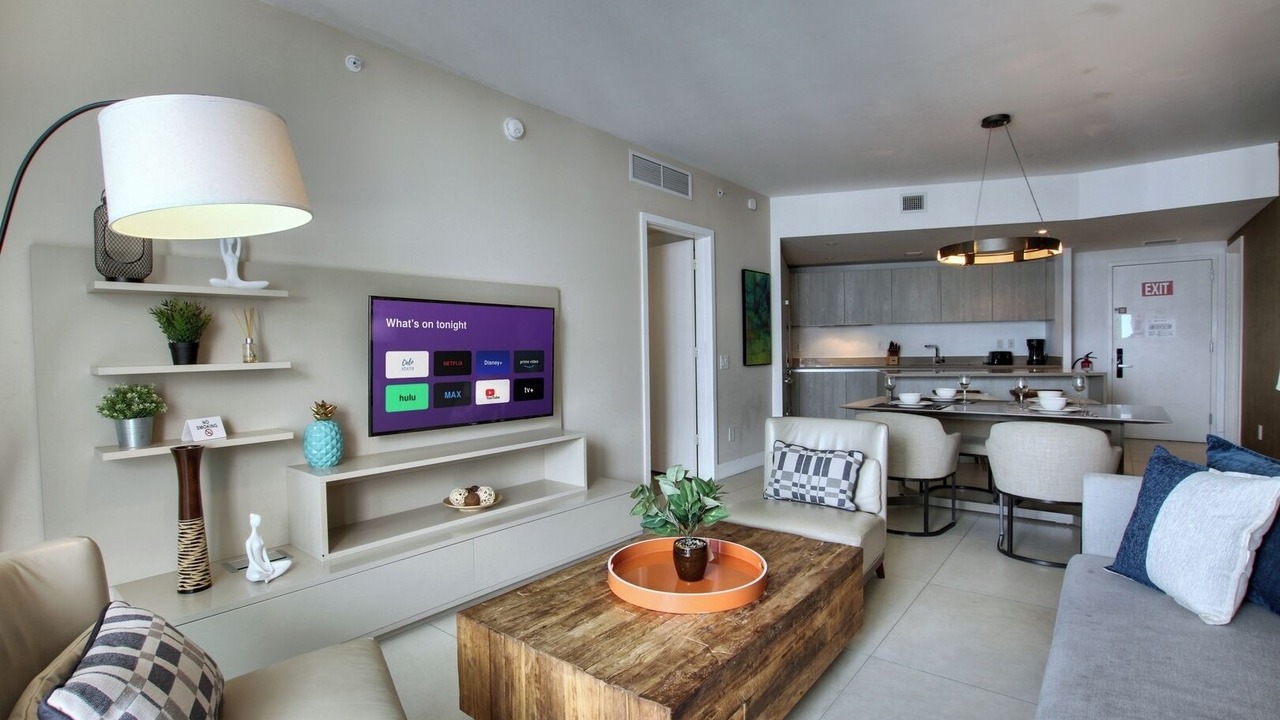 Photo of Livingroom in Hollywood South Central Beach