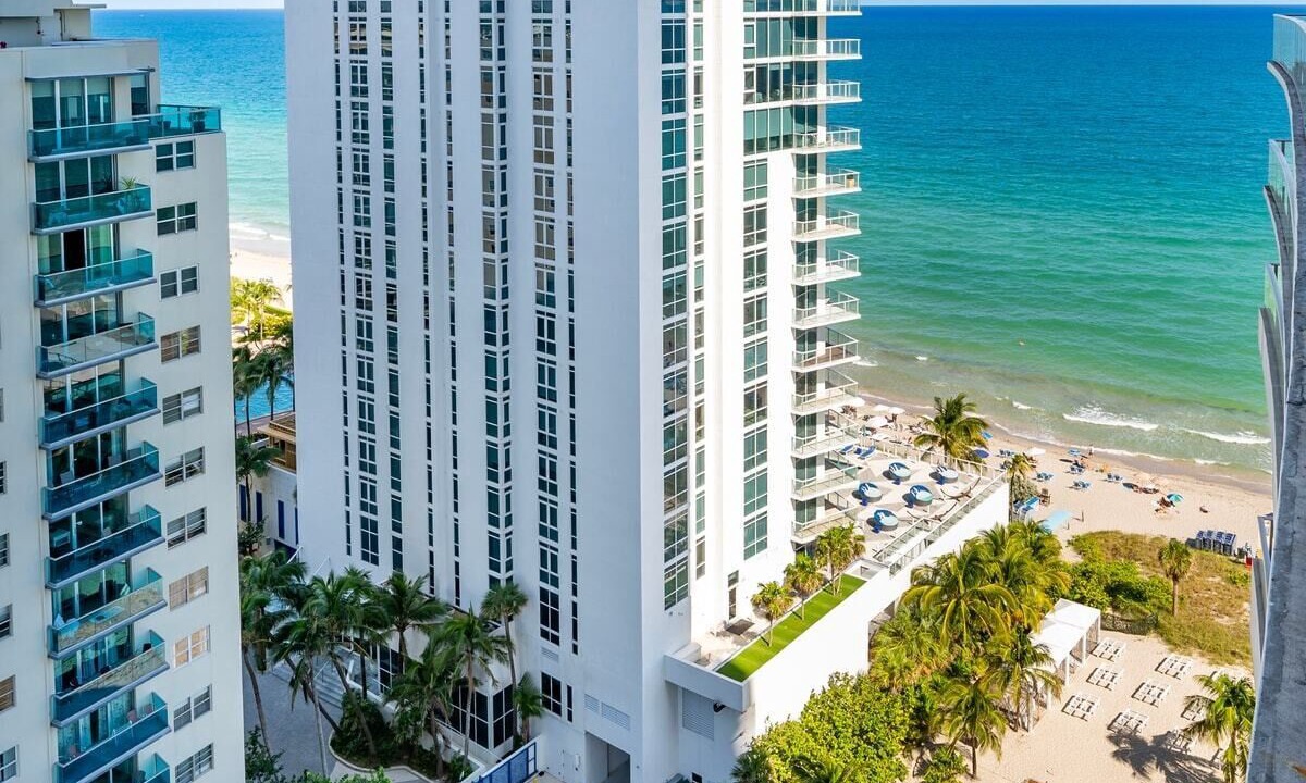 Photo of Outdoor in Hollywood South Central Beach