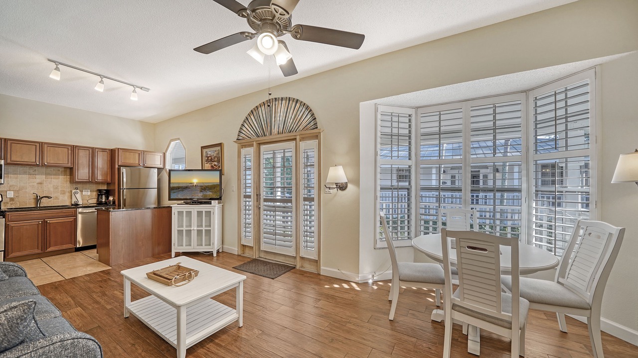 Photo of Livingroom in Whitney Beach