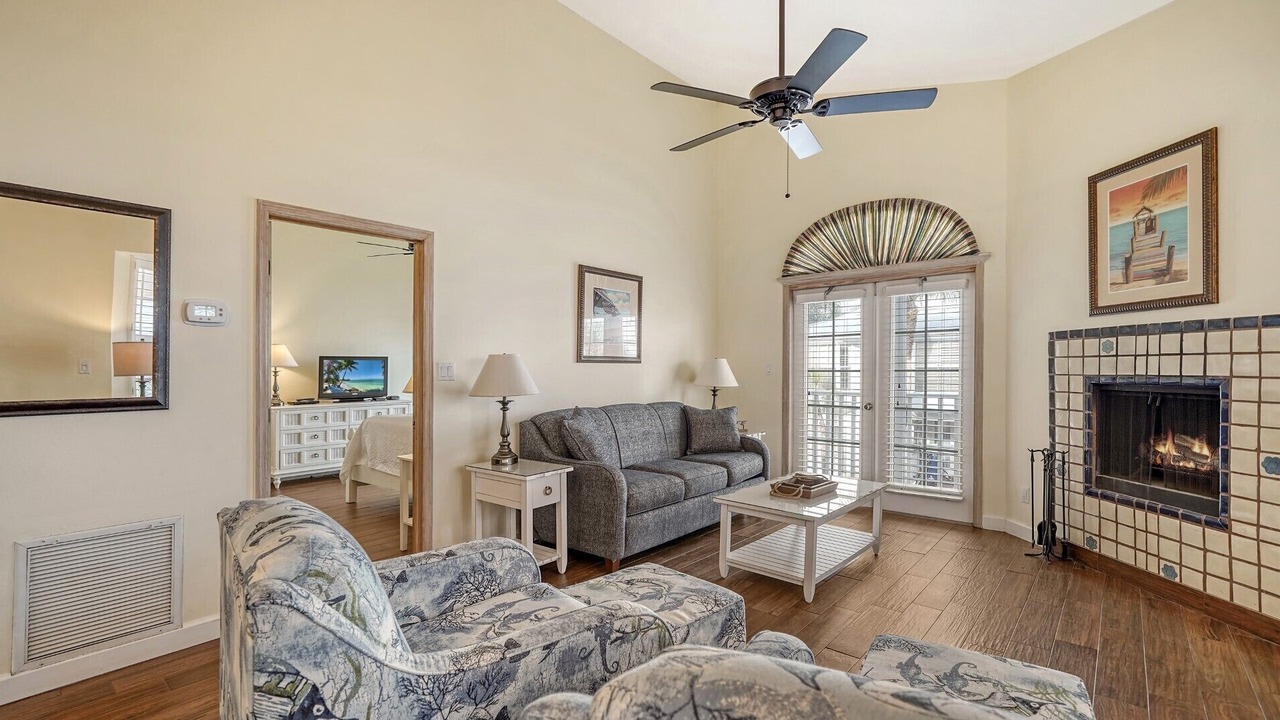 Photo of Livingroom in Whitney Beach