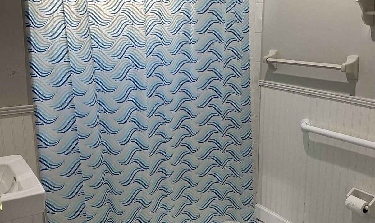 Photo of Bathroom in Forest Hills East