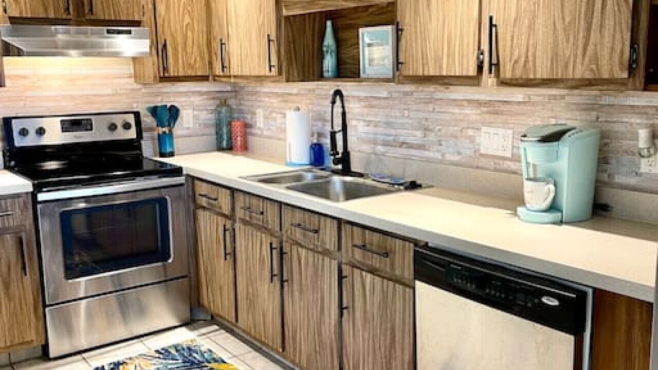 Photo of Kitchen in Caloosahatchee