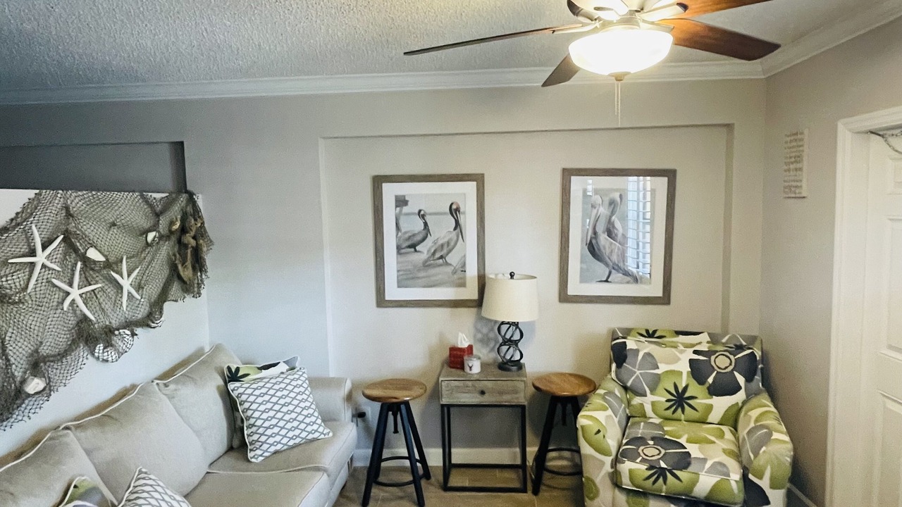 Photo of Livingroom in Hollywood