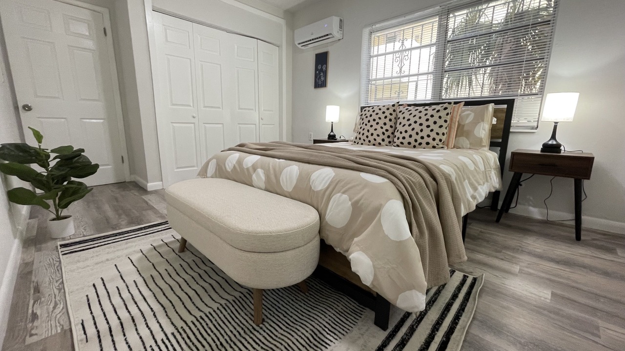 Photo of Bedroom in Coral Way