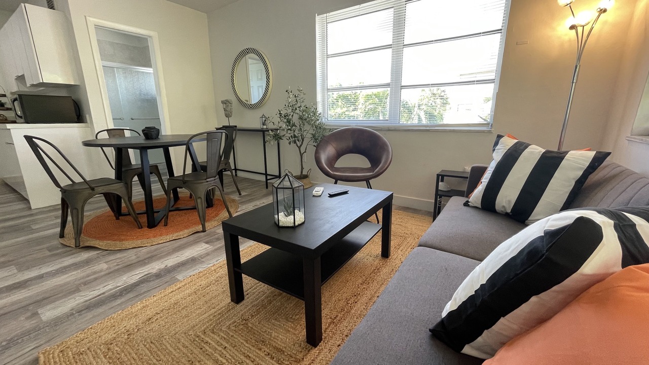 Photo of Livingroom in Coral Way
