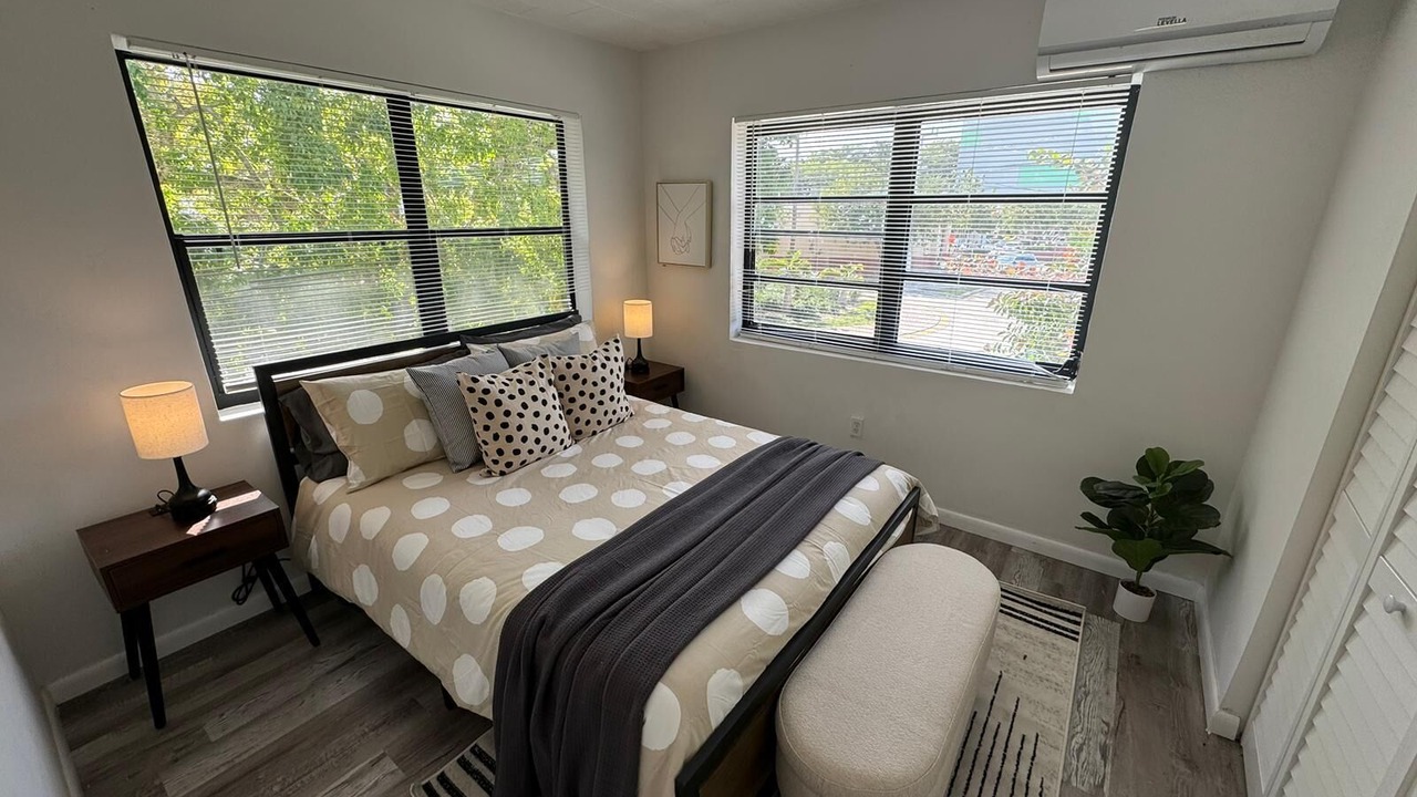 Photo of Bedroom in Coral Way