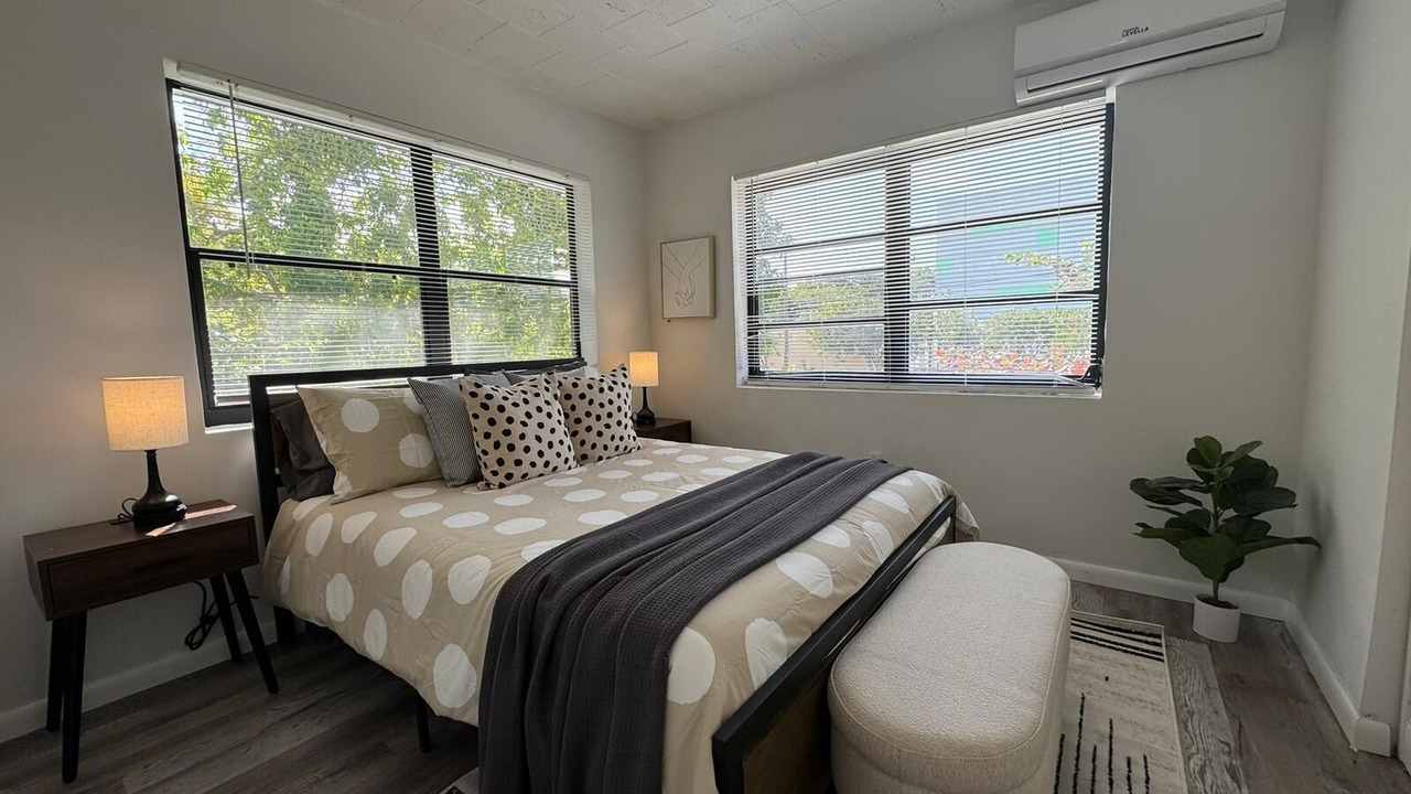 Photo of Bedroom in Coral Way