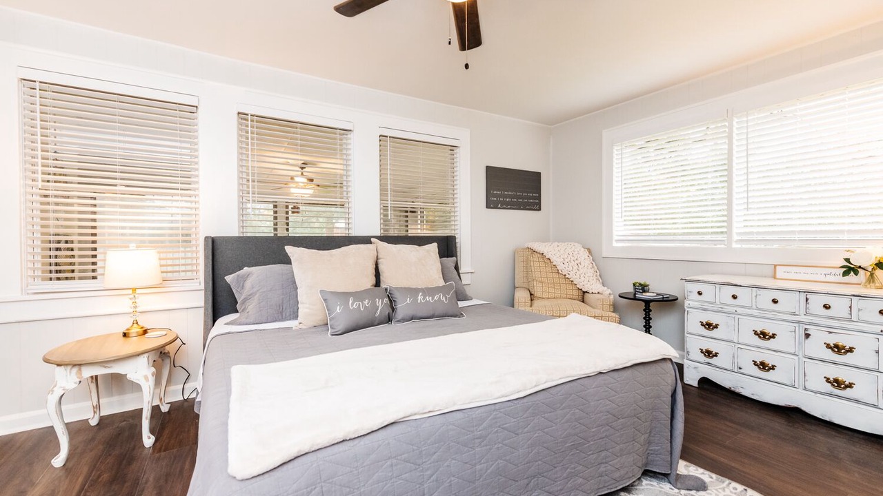 Photo of Bedroom in Perry