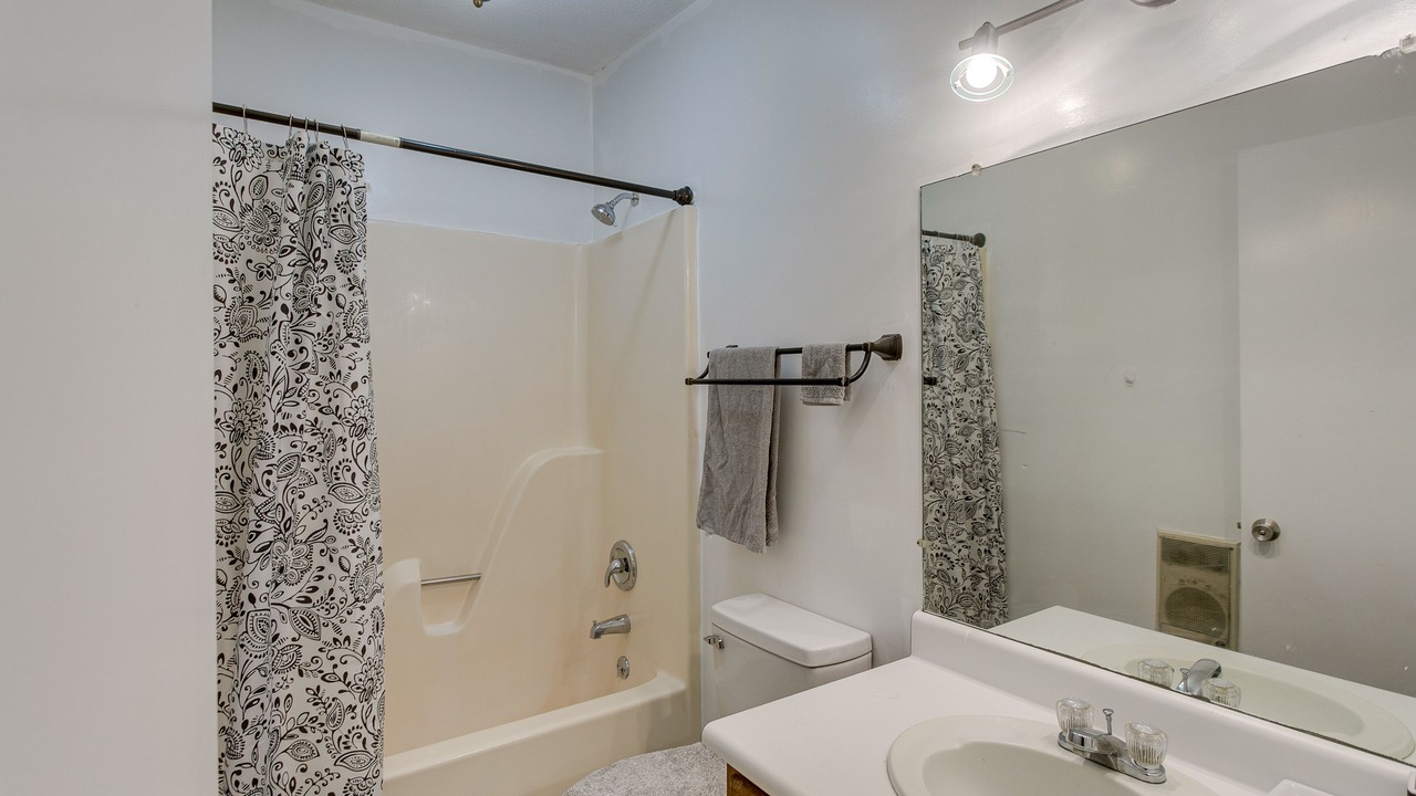 Photo of Bathroom in Waycross