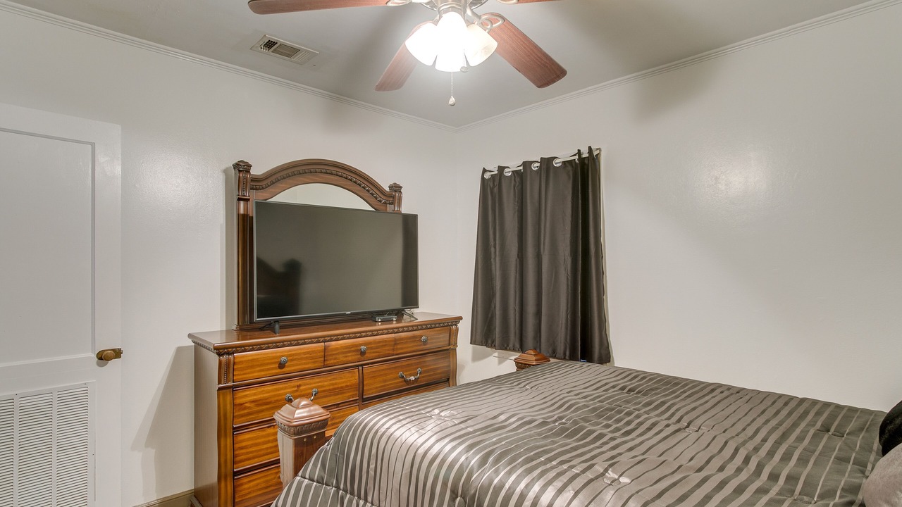 Photo of Bedroom in Waycross