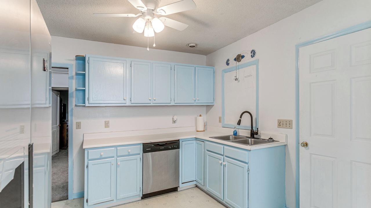 Photo of Kitchen in Waycross