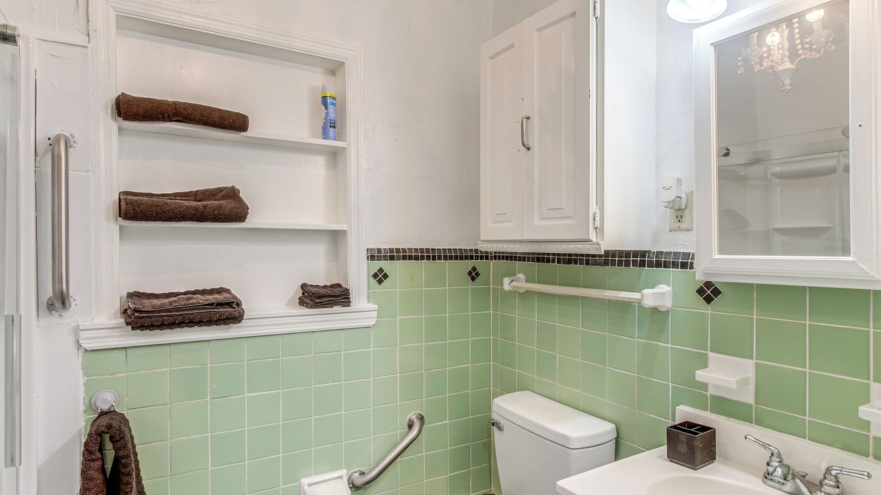 Photo of Bathroom in Waycross